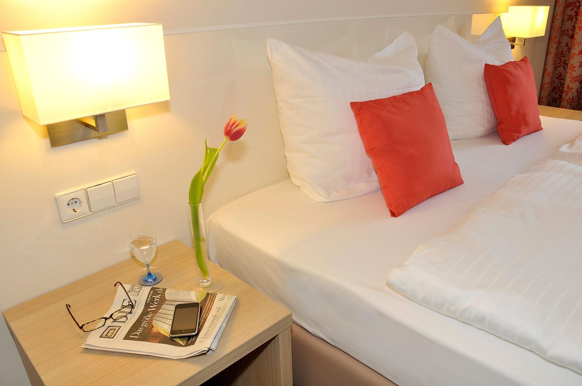 เอสเซนเชียล บาย ดอรินต์ เบอร์ลิน-อัดเลอร์สโฮฟ Hotel ภายนอก รูปภาพ