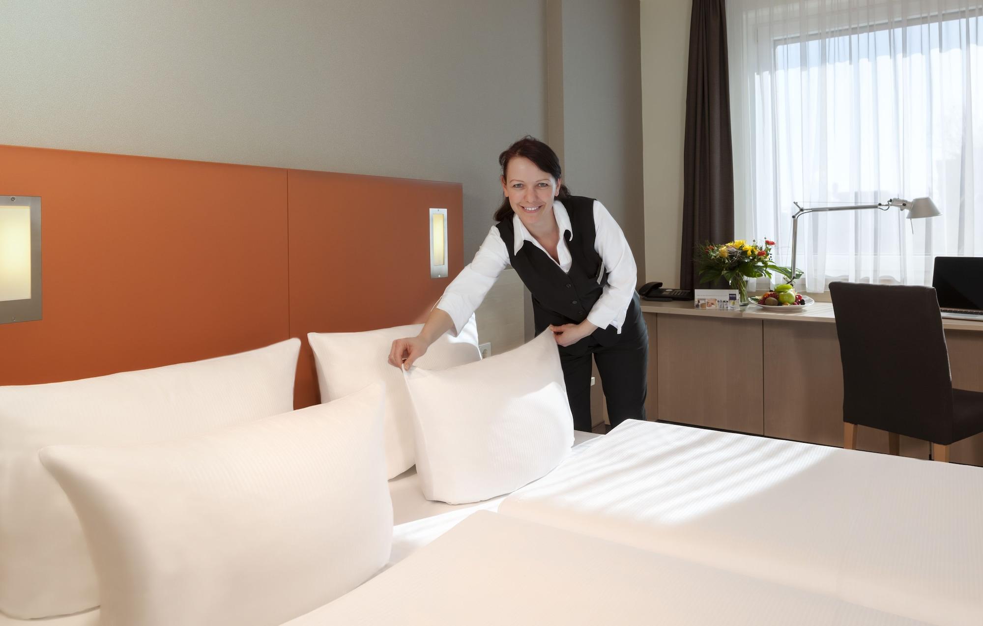เอสเซนเชียล บาย ดอรินต์ เบอร์ลิน-อัดเลอร์สโฮฟ Hotel ภายนอก รูปภาพ